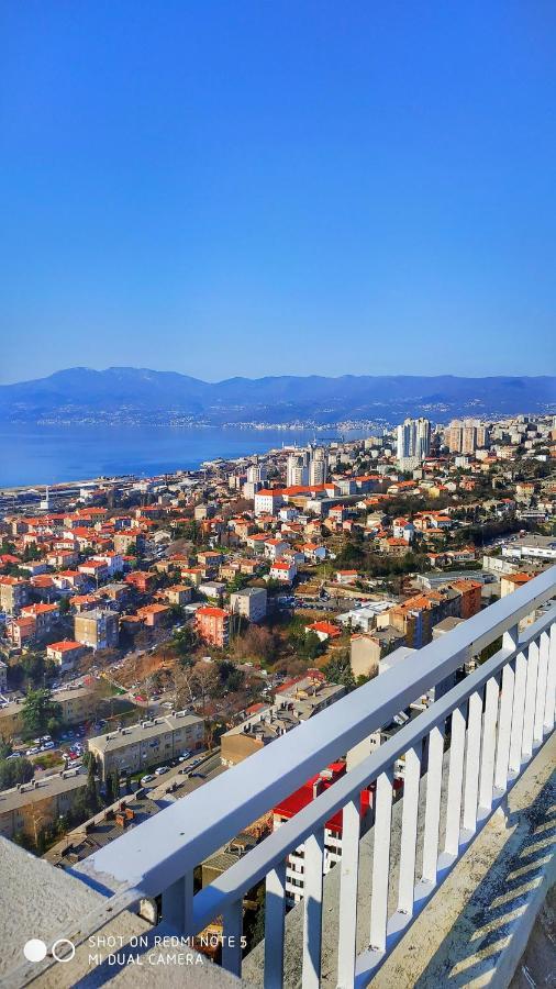 Under The Sky Lägenhet Rijeka Exteriör bild