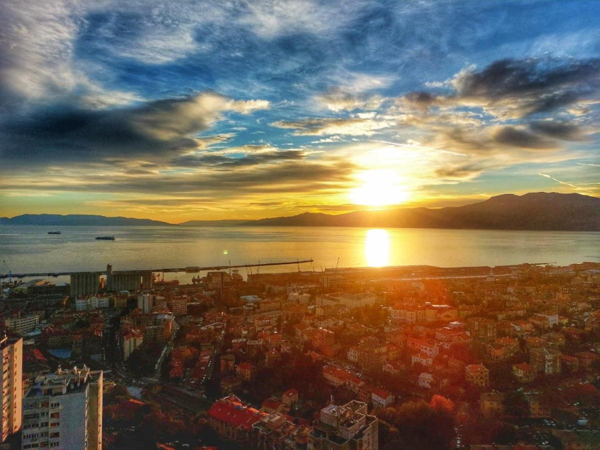 Under The Sky Lägenhet Rijeka Exteriör bild